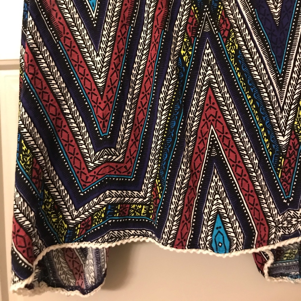 Mossimo Colorful Pattern Crop Top - Picture 2 of 6